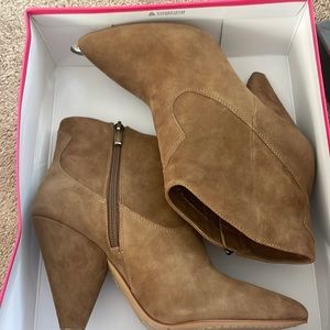 Vince Camuto Suede boots